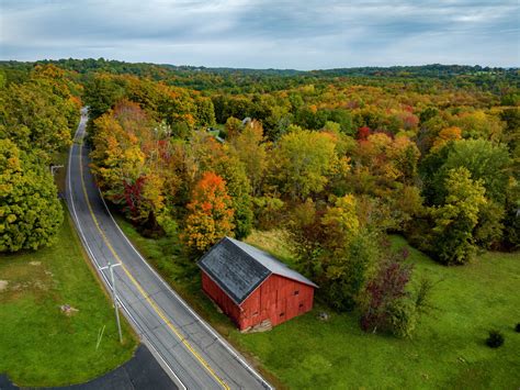 Where to catch peak foliage in Connecticut this weekend