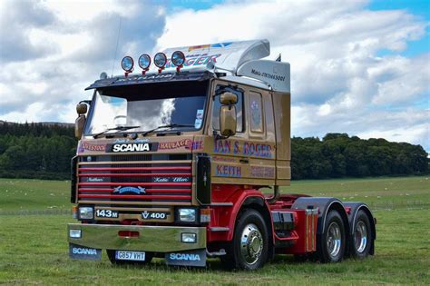 Scania UK (@ScaniaUK) / Twitter | Classic trucks, Show trucks, Vintage trucks