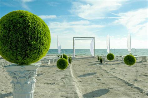 Gulf Beach Weddings - Tampa Bay Beaches in St Petersburg | VISIT FLORIDA