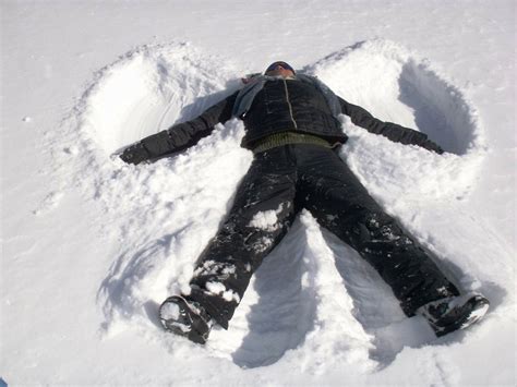 1000 Slightly Annoying Things: #873 Ruining your snow angel when you stand up