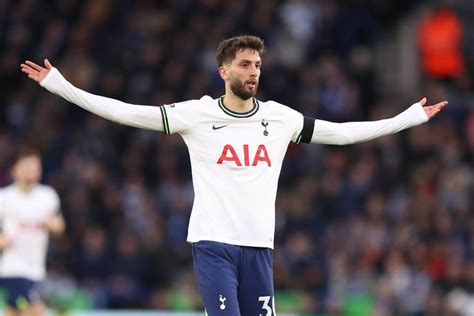 Rodrigo Bentancur scores superb goal in Tottenham training - Futbol on ...