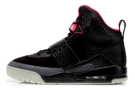 Nike Air Yeezy Black/Pink Release Reminder | Hypebeast