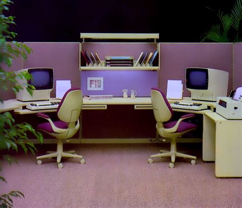 1980s Commercial Office Spaces | Mirror80