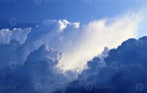 Stunning dark cloud formations right before a thunderstorm 10770568 Stock Photo at Vecteezy