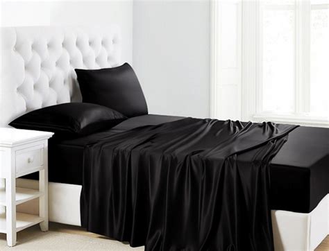 Advantages of Silk Bed Sheets to Your Bedroom