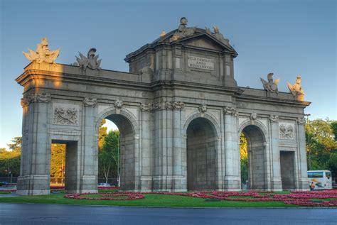 Puerta de Alcalá