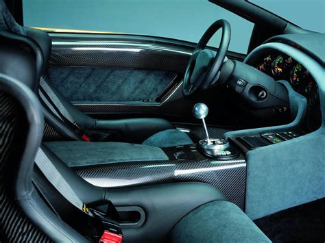 Descubrir 124+ imagen lamborghini diablo gtr interior - Abzlocal.mx