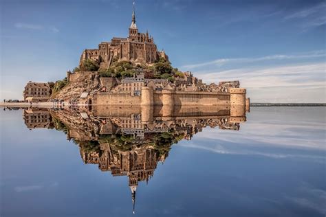 Iconic Mont Saint-Michel Abbey celebrates 1,000 years | Catholic News ...