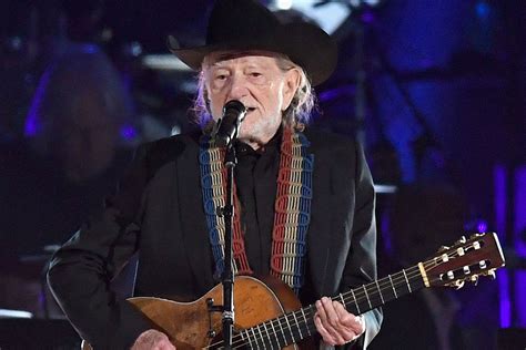 Willie Nelson Adds Second Leg of Outlaw Music Festival Tour Dates