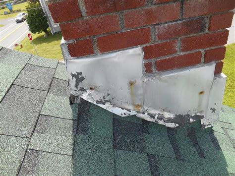 Deciding Between Getting A Roof Repair Or A Roof Patch