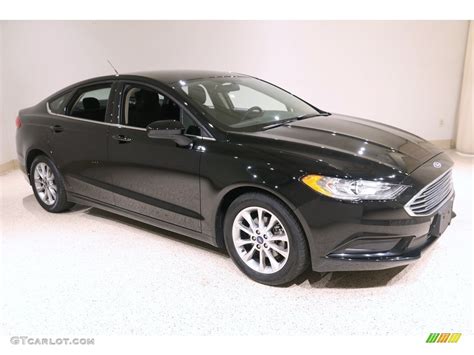 2017 Shadow Black Ford Fusion SE #139659149 | GTCarLot.com - Car Color Galleries