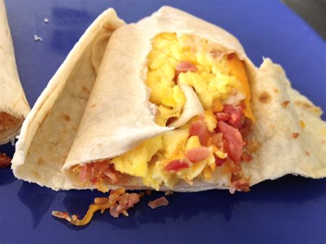 Taco Bell Breakfast Menu Review: Fast Food Breakfast Taco Bell