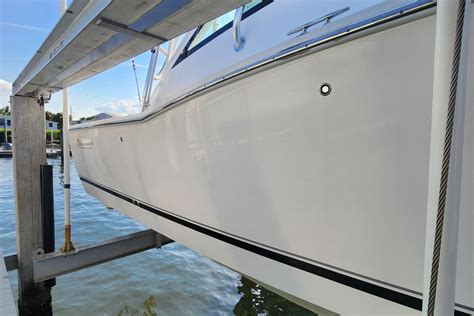 Sanpan 2500 ULH – Pontoon Review - Boating World