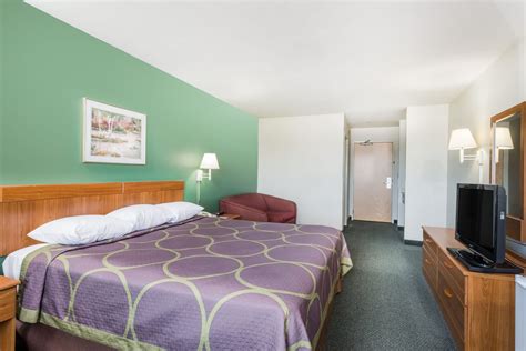 Super 8 by Wyndham Hagerstown/Halfway Area | Hagerstown, MD Hotels