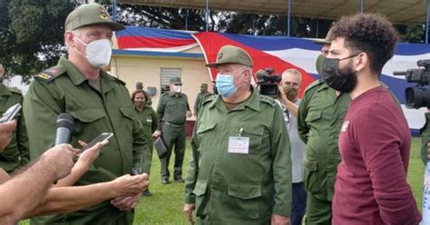 Cuban puppet dictator Trucutú Díaz-Canel joins military exercises with Raúl Castro and ...