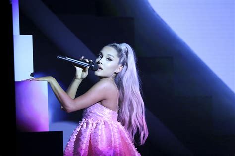 Ariana Grande No Tears Left To Cry Live (#2252839) - HD Wallpaper ...