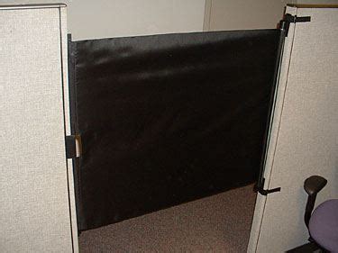 Create A Cubicle Door - LifeHack