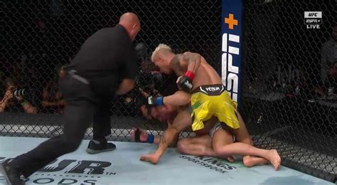 Charles Oliveira Wins Title, KO's Michael Chandler With Second Round Barrage - UFC 262 Highlights