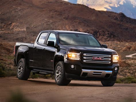 GMC unveils 2017 Canyon All Terrain X, new features for rest of its midsize lineup