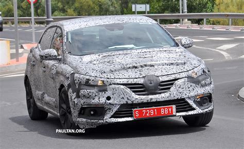 SPYSHOTS: Next-gen Renault Megane IV road testing Renault Megane IV ...