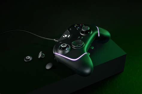 Razer's Wolverine V2 Chroma features interchangeable thumb sticks