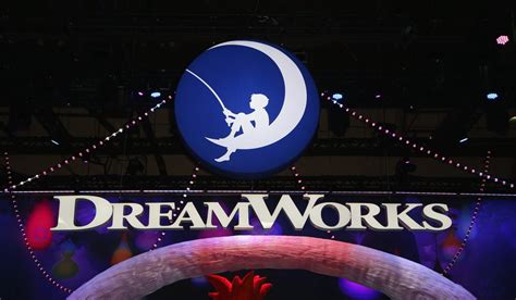 DreamWorks has a new animated logo and it’s divided Twitter - News Colony