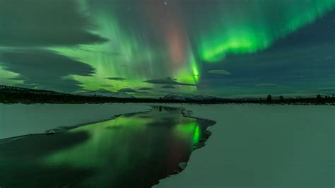 Northern Lights over open water in winter near Whitehorse, Yukon - Bing™ Wallpaper Gallery