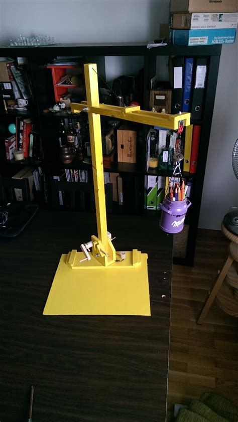 DIY Cunstruction Crane Toy : 4 Steps (with Pictures) - Instructables