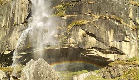 Jogini Waterfall - Manali - Connecting Traveller