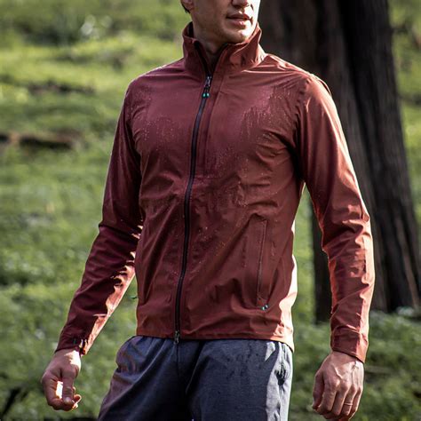 Best Running Jackets For Men [2021 Edition]