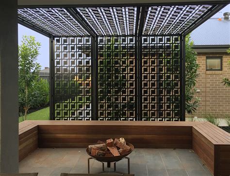 Pergola/privacy screen made using decorative screens. These are QAQ ...