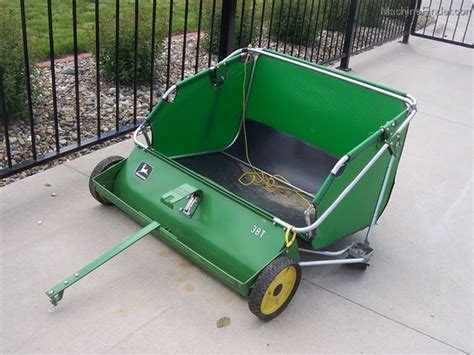 1988 John Deere 38T Lawn Sweeper