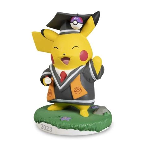 Graduation Pikachu 2023: Pikachu (Male) Figure | Pokémon Center Canada ...