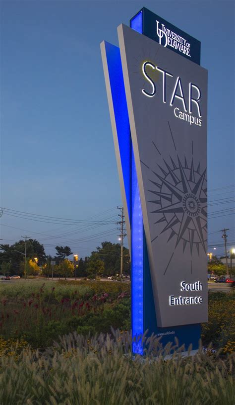 Edge-Illuminated STAR Technology Campus Entrance Pylon Sign. Design by Mitchell Associates ...