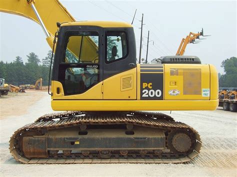 Used Excavator, Excavator Model: SK210 at Rs 2500000 in Hubli | ID: 17175019730