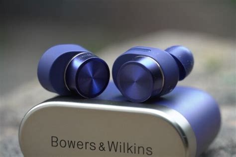 Bowers & Wilkins Pi7 S2 Review: More of the same