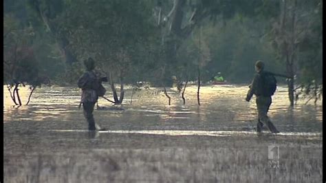 Protester recovers after duck hunt shooting - ABC News