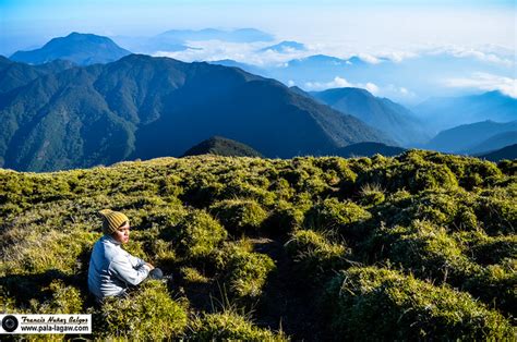 Mountain | Mt Pulag Sunrise In The Rolling Hills ~ Pala-lagaw