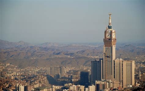 Dr. Ehsan Bayat - 6 Facts You Need to Know about the Abraj Al-Bait Clock Tower