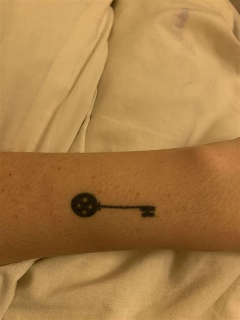 Awful pic of my coraline key tatt, used a mix of diff needles (can’t rlly remember) :) : r ...