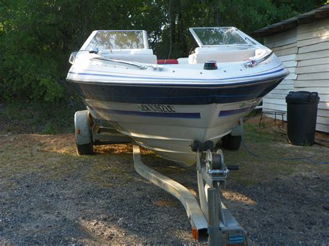 Bayliner Capri 1987 for sale for $200 - Boats-from-USA.com