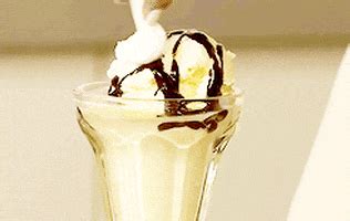 Ice Cream Sundae GIFs - Find & Share on GIPHY