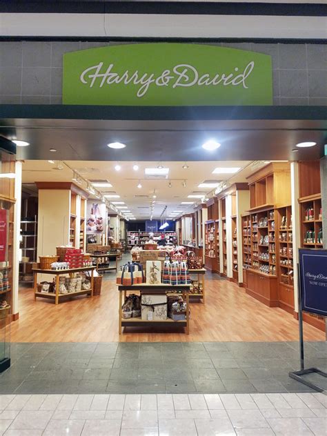 Harry & David pop-up opens at The Westchester