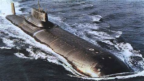 The Largest Submarine in World War II ( World War 2 Documentary ) - YouTube