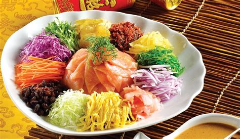 Prosperous Yu Sheng Fish Salad at Singapore Festival