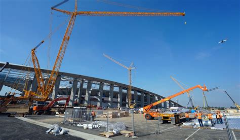 LA’s new NFL stadium is 85 percent complete - Curbed LA