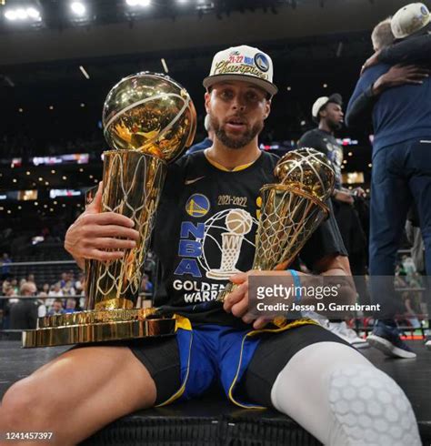 2,211 Stephen Curry Trophy Stock Photos, High-Res Pictures, and Images - Getty Images