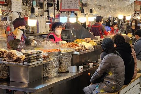 10 Best Traditional Markets In Korea For Food And Shopping