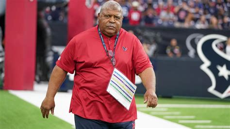 Oldest NFL coach ever: Texans' Romeo Crennel will break record in Week ...