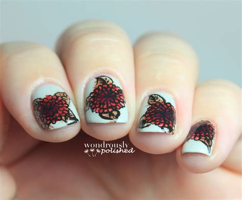 Wondrously Polished: 31 Day Nail Art Challenge - Day 14: Flowers